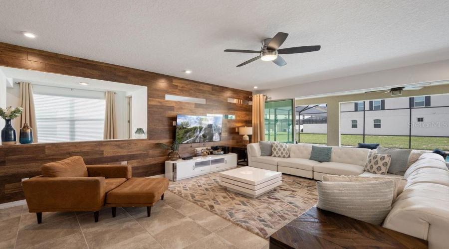 KISSIMMEE, Florida 34747, 9 Bedrooms Bedrooms, ,6 BathroomsBathrooms,Residential,For Sale,HILTON RIDGE,MFRO6192094