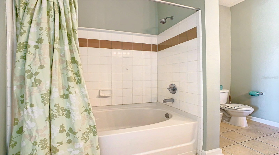 A Picture Of The Nice Sized Tub/Shower.