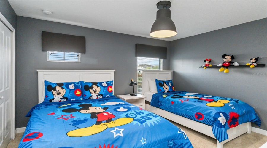 Kissimmee, Florida 34746, 5 Bedrooms Bedrooms, ,5 Bathroomsbathrooms,Residential,For Sale,Sleepy Hollow,Mfro6205563