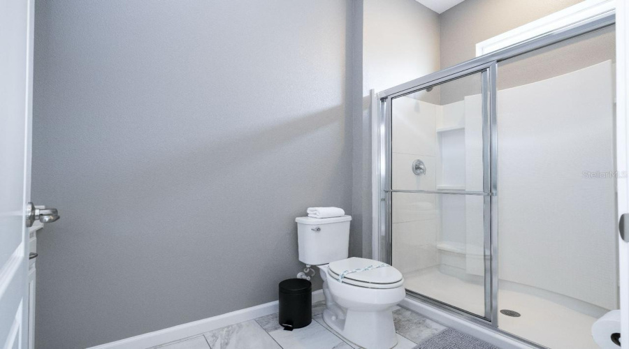 DAVENPORT, Florida 33837, 12 Bedrooms Bedrooms, ,11 BathroomsBathrooms,Residential,For Sale,OAKBOURNE,0,MFRO6207057