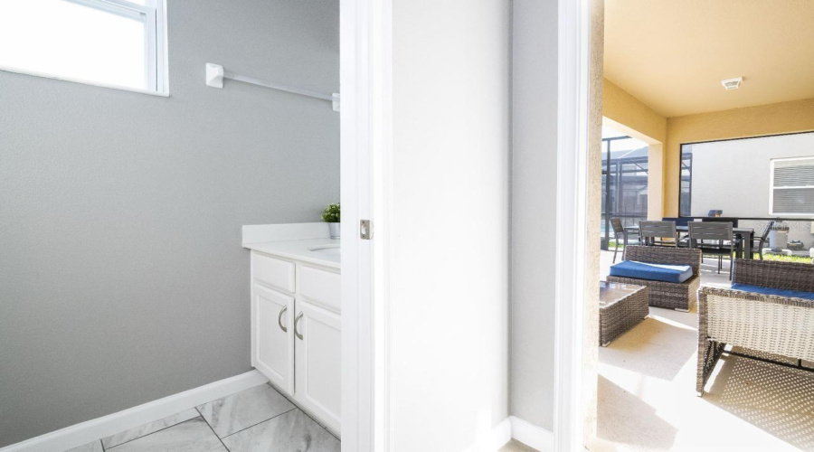 DAVENPORT, Florida 33837, 12 Bedrooms Bedrooms, ,11 BathroomsBathrooms,Residential,For Sale,OAKBOURNE,0,MFRO6207057
