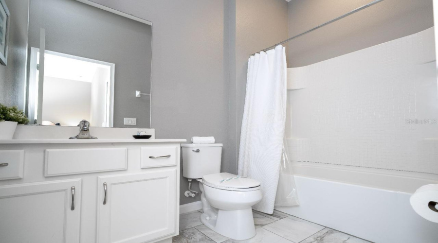 DAVENPORT, Florida 33837, 12 Bedrooms Bedrooms, ,11 BathroomsBathrooms,Residential,For Sale,OAKBOURNE,0,MFRO6207057