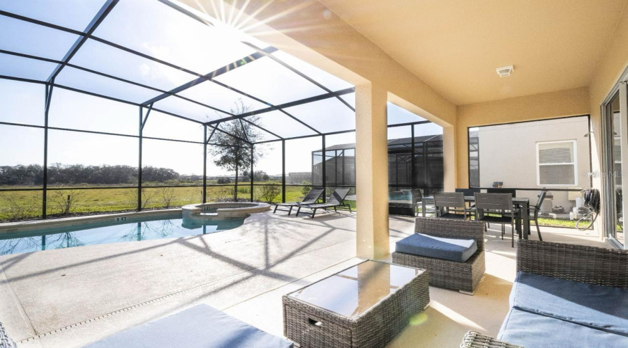 DAVENPORT, Florida 33837, 12 Bedrooms Bedrooms, ,11 BathroomsBathrooms,Residential,For Sale,OAKBOURNE,0,MFRO6207057