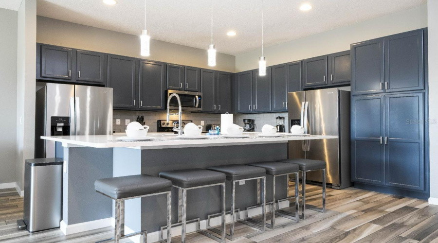 DAVENPORT, Florida 33837, 12 Bedrooms Bedrooms, ,11 BathroomsBathrooms,Residential,For Sale,OAKBOURNE,0,MFRO6207057