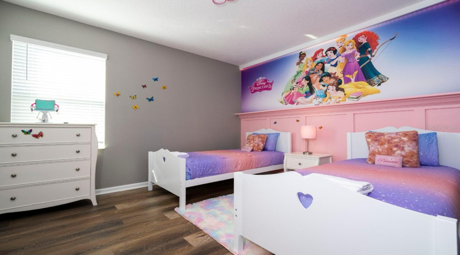 DAVENPORT, Florida 33837, 12 Bedrooms Bedrooms, ,11 BathroomsBathrooms,Residential,For Sale,OAKBOURNE,0,MFRO6207057