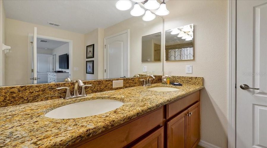 KISSIMMEE, Florida 34747, 4 Bedrooms Bedrooms, ,3 BathroomsBathrooms,Residential,For Sale,SUGAR PALM,MFRO6108221