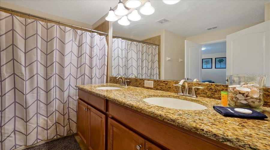 KISSIMMEE, Florida 34747, 4 Bedrooms Bedrooms, ,3 BathroomsBathrooms,Residential,For Sale,SUGAR PALM,MFRO6108221