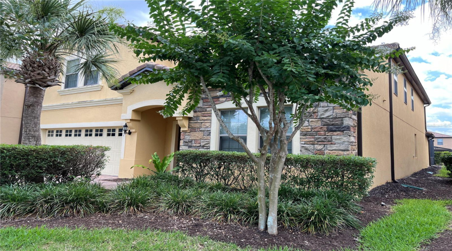 KISSIMMEE, Florida 34747, 8 Bedrooms Bedrooms, ,6 BathroomsBathrooms,Residential,For Sale,TRIPOLI,MFRS5104927