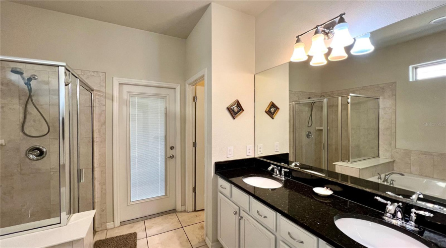KISSIMMEE, Florida 34747, 8 Bedrooms Bedrooms, ,6 BathroomsBathrooms,Residential,For Sale,TRIPOLI,MFRS5104927