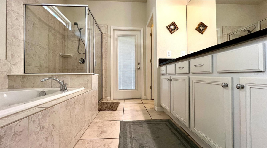 KISSIMMEE, Florida 34747, 8 Bedrooms Bedrooms, ,6 BathroomsBathrooms,Residential,For Sale,TRIPOLI,MFRS5104927