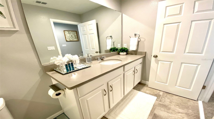KISSIMMEE, Florida 34747, 5 Bedrooms Bedrooms, ,4 BathroomsBathrooms,Residential,For Sale,COOPER BELL,0,MFRO6211969