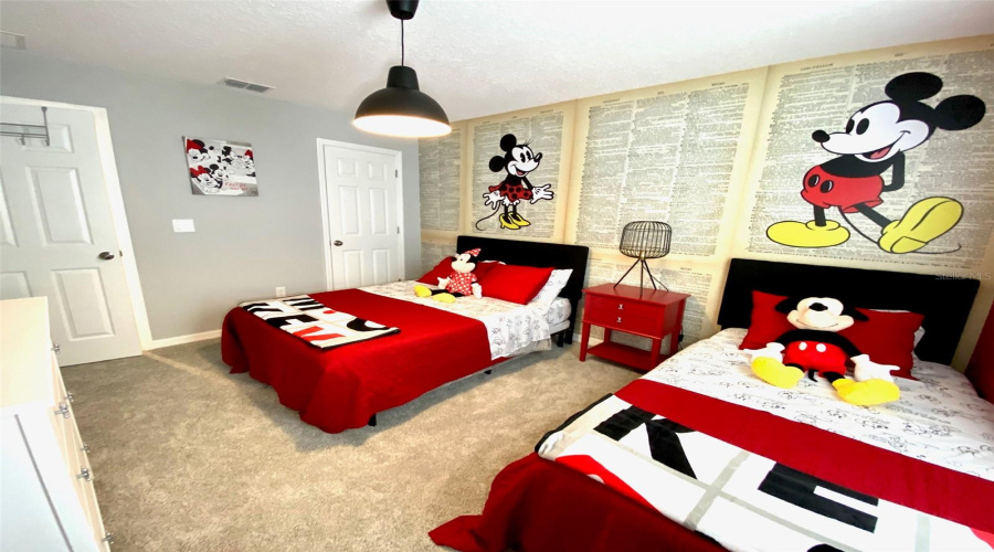 KISSIMMEE, Florida 34747, 5 Bedrooms Bedrooms, ,4 BathroomsBathrooms,Residential,For Sale,COOPER BELL,0,MFRO6211969