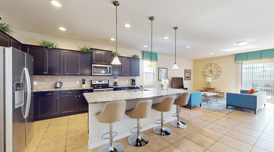 KISSIMMEE, Florida 34747, 8 Bedrooms Bedrooms, ,6 BathroomsBathrooms,Residential,For Sale,LIMA,0,MFRO6210246