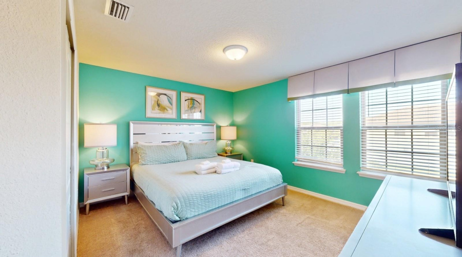 KISSIMMEE, Florida 34747, 8 Bedrooms Bedrooms, ,6 BathroomsBathrooms,Residential,For Sale,LIMA,0,MFRO6210246