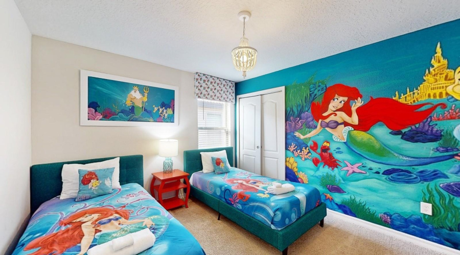 KISSIMMEE, Florida 34747, 8 Bedrooms Bedrooms, ,6 BathroomsBathrooms,Residential,For Sale,LIMA,0,MFRO6210246