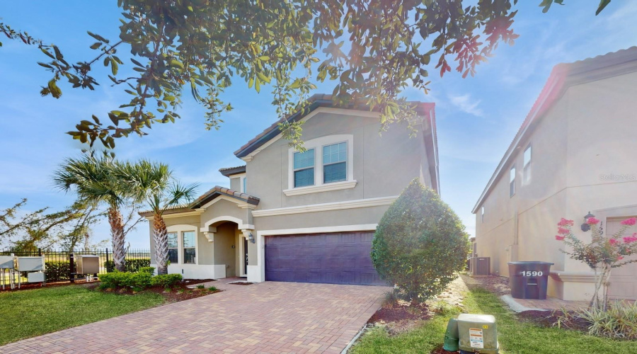 KISSIMMEE, Florida 34747, 8 Bedrooms Bedrooms, ,6 BathroomsBathrooms,Residential,For Sale,LIMA,0,MFRO6210246