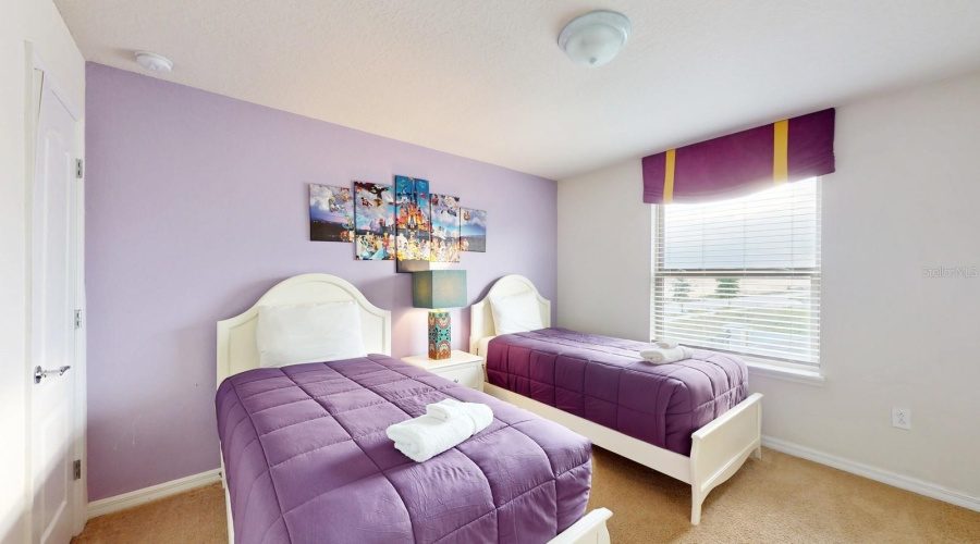 KISSIMMEE, Florida 34747, 8 Bedrooms Bedrooms, ,6 BathroomsBathrooms,Residential,For Sale,LIMA,0,MFRO6210246