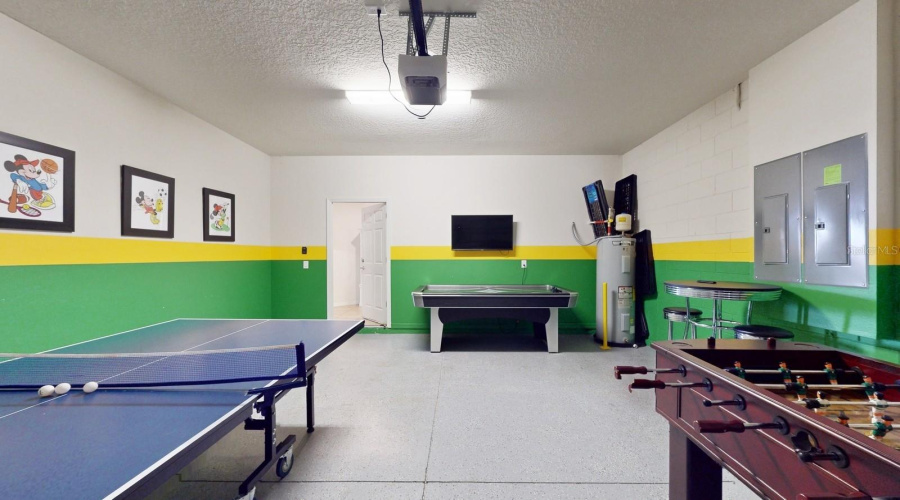 KISSIMMEE, Florida 34747, 8 Bedrooms Bedrooms, ,6 BathroomsBathrooms,Residential,For Sale,LIMA,0,MFRO6210246