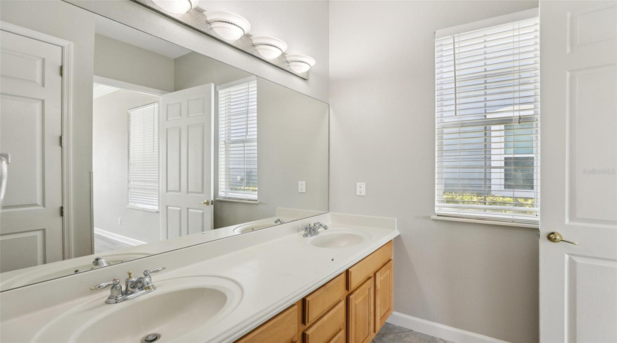 Downstairs Full Bathroom