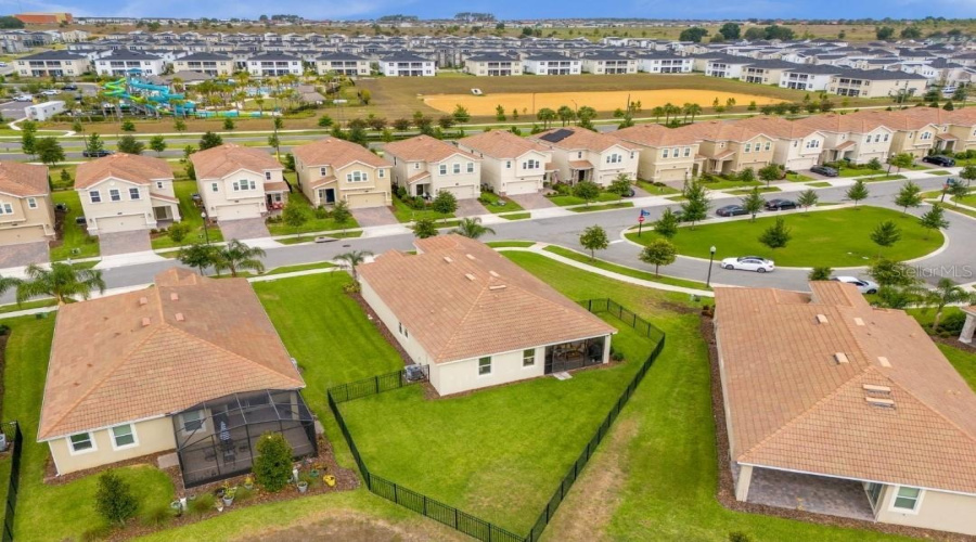 Large Fenced Yard