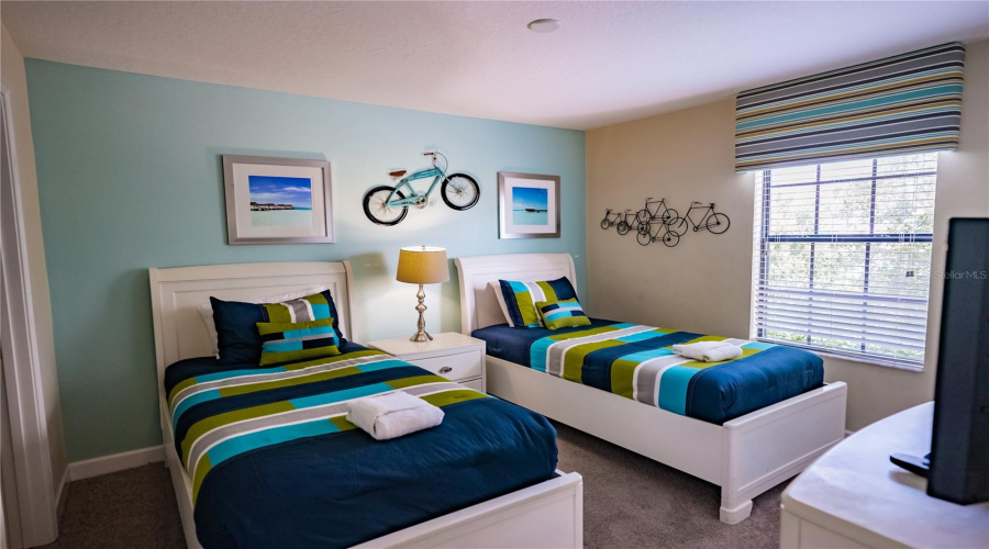 Davenport, Florida 33896, 6 Bedrooms Bedrooms, ,6 Bathroomsbathrooms,Residential,For Sale,Moon Valley,Mfrs5107395