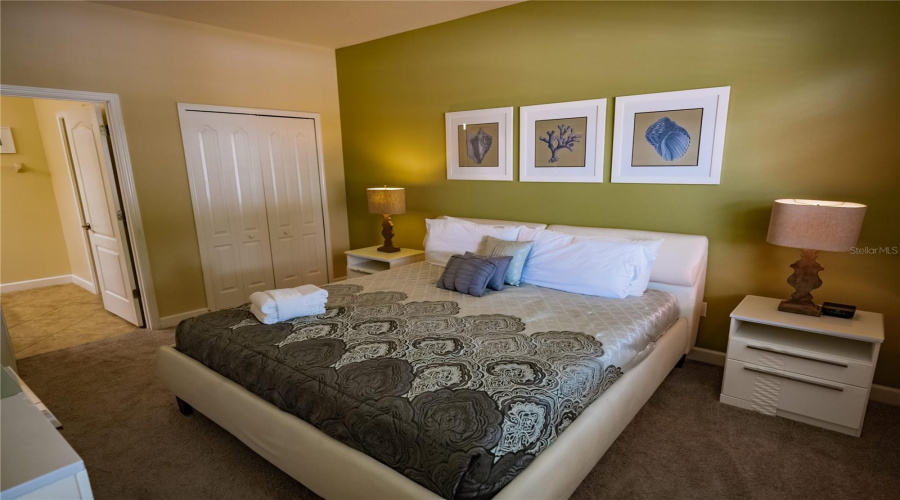 Davenport, Florida 33896, 6 Bedrooms Bedrooms, ,6 Bathroomsbathrooms,Residential,For Sale,Moon Valley,Mfrs5107395