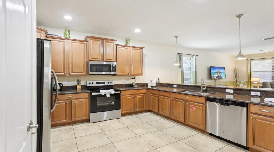 DAVENPORT, Florida 33896, 8 Bedrooms Bedrooms, ,5 BathroomsBathrooms,Residential,For Sale,WEXFORD,0,MFRO6209011