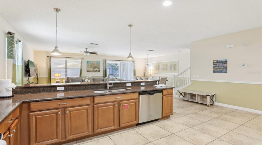 DAVENPORT, Florida 33896, 8 Bedrooms Bedrooms, ,5 BathroomsBathrooms,Residential,For Sale,WEXFORD,0,MFRO6209011