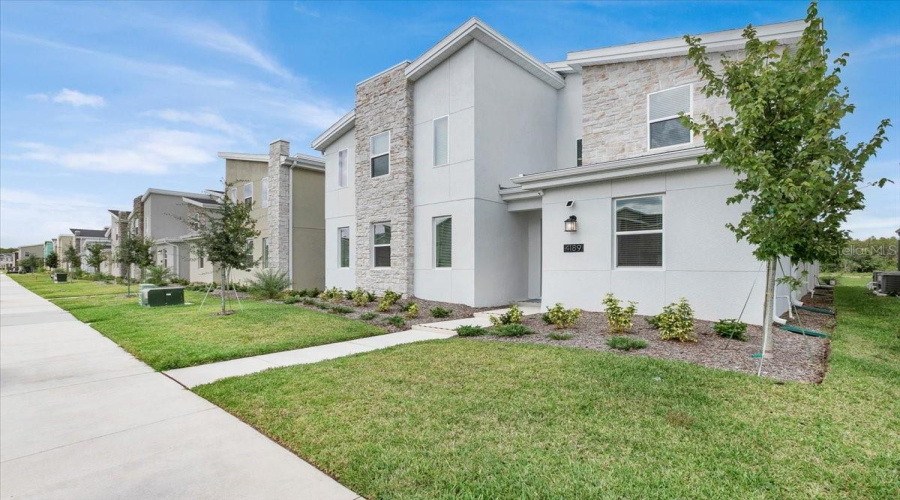 Kissimmee, Florida 34746, 8 Bedrooms Bedrooms, ,5 Bathroomsbathrooms,Residential,For Sale,Paragraph,Mfrg5083655