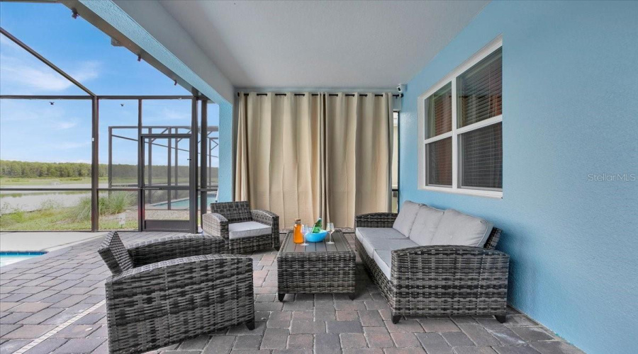 Kissimmee, Florida 34746, 8 Bedrooms Bedrooms, ,5 Bathroomsbathrooms,Residential,For Sale,Paragraph,Mfrg5083655