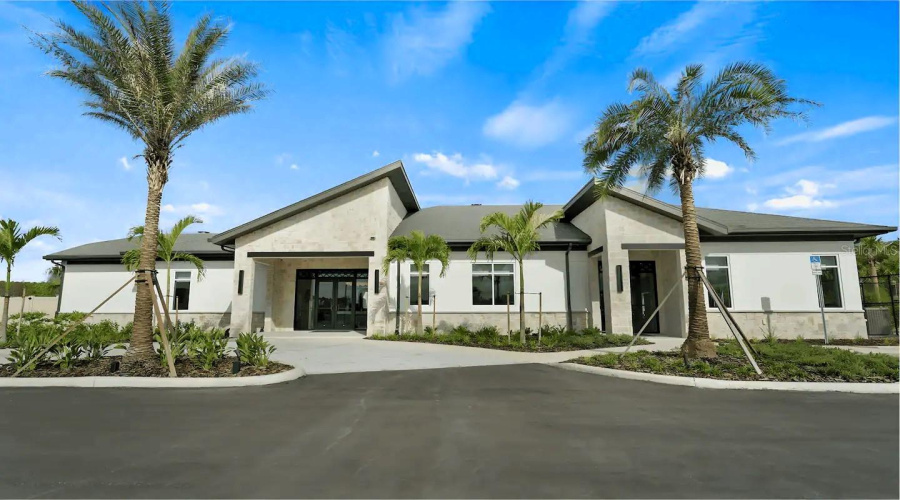 Kissimmee, Florida 34746, 8 Bedrooms Bedrooms, ,5 Bathroomsbathrooms,Residential,For Sale,Paragraph,Mfrg5083655