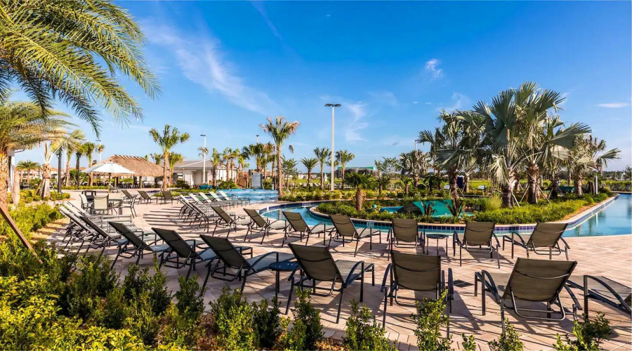 Kissimmee, Florida 34746, 8 Bedrooms Bedrooms, ,5 Bathroomsbathrooms,Residential,For Sale,Paragraph,Mfrg5083655