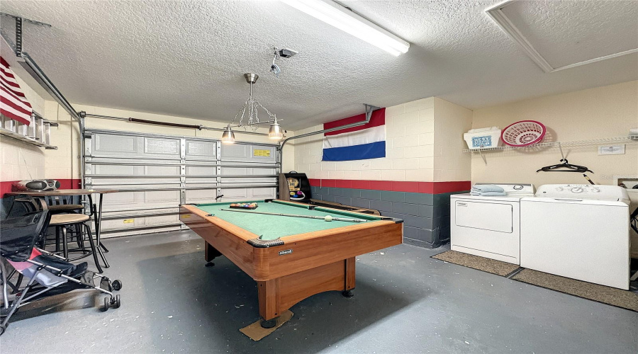 Garage/Games Room