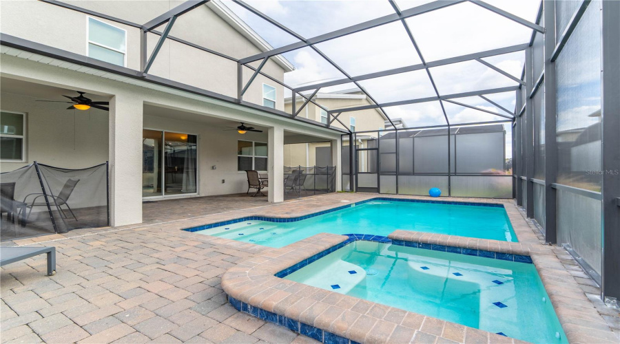 Kissimmee, Florida 34746, 9 Bedrooms Bedrooms, ,5 Bathroomsbathrooms,Residential,For Sale,Narrative,Mfro6219001