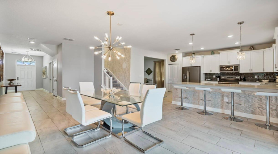 Davenport, Florida 33896, 6 Bedrooms Bedrooms, ,6 Bathroomsbathrooms,Residential,For Sale,Stinger,Mfro6219187