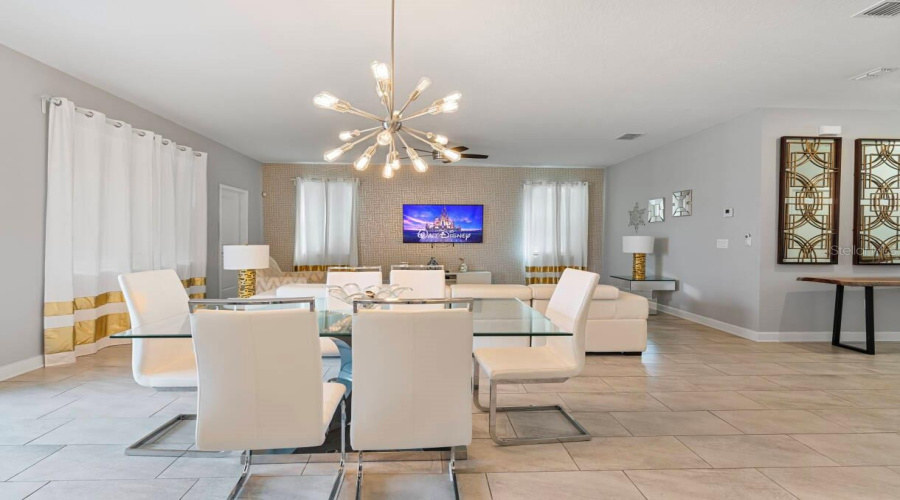 Davenport, Florida 33896, 6 Bedrooms Bedrooms, ,6 Bathroomsbathrooms,Residential,For Sale,Stinger,Mfro6219187