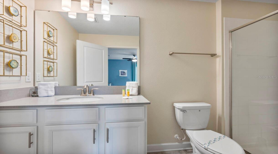 Davenport, Florida 33896, 6 Bedrooms Bedrooms, ,6 Bathroomsbathrooms,Residential,For Sale,Stinger,Mfro6219187