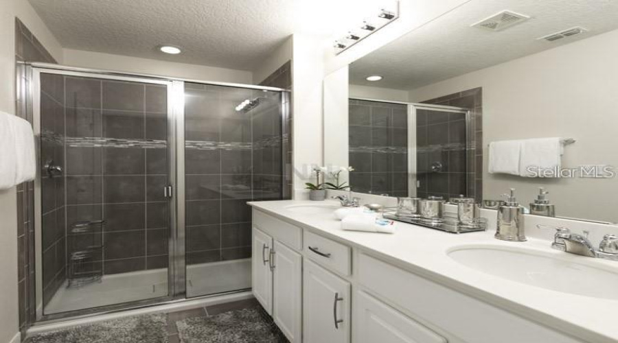 Kissimmee, Florida 34747, 4 Bedrooms Bedrooms, ,4 Bathroomsbathrooms,Residential,For Sale,Carey Palm,Mfro6221438