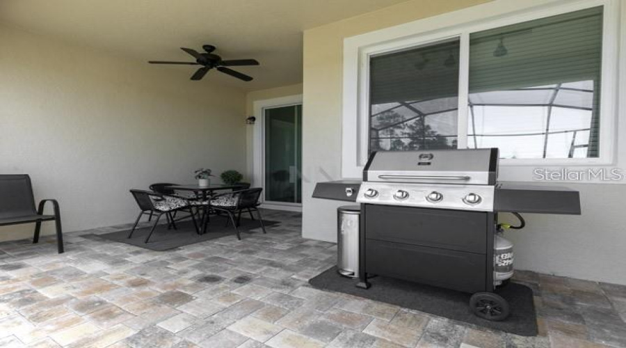 Kissimmee, Florida 34747, 4 Bedrooms Bedrooms, ,4 Bathroomsbathrooms,Residential,For Sale,Carey Palm,Mfro6221438