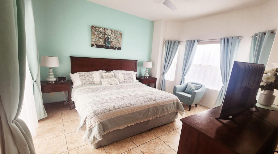 Davenport, Florida 33897, 5 Bedrooms Bedrooms, ,3 Bathroomsbathrooms,Residential,For Sale,Brunello,Mfrs5108247
