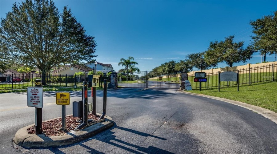 Davenport, Florida 33897, 5 Bedrooms Bedrooms, ,3 Bathroomsbathrooms,Residential,For Sale,Brunello,Mfrs5108247
