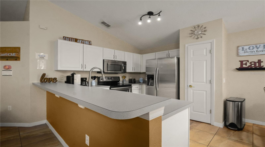 Davenport, Florida 33897, 3 Bedrooms Bedrooms, ,2 Bathroomsbathrooms,Residential,For Sale,Kensington,Mfro6222839
