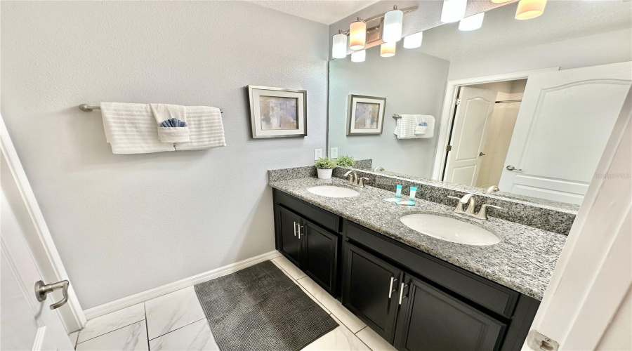 Kissimmee, Florida 34746, 4 Bedrooms Bedrooms, ,3 Bathroomsbathrooms,Residential,For Sale,Clock Tower,Mfro6221686