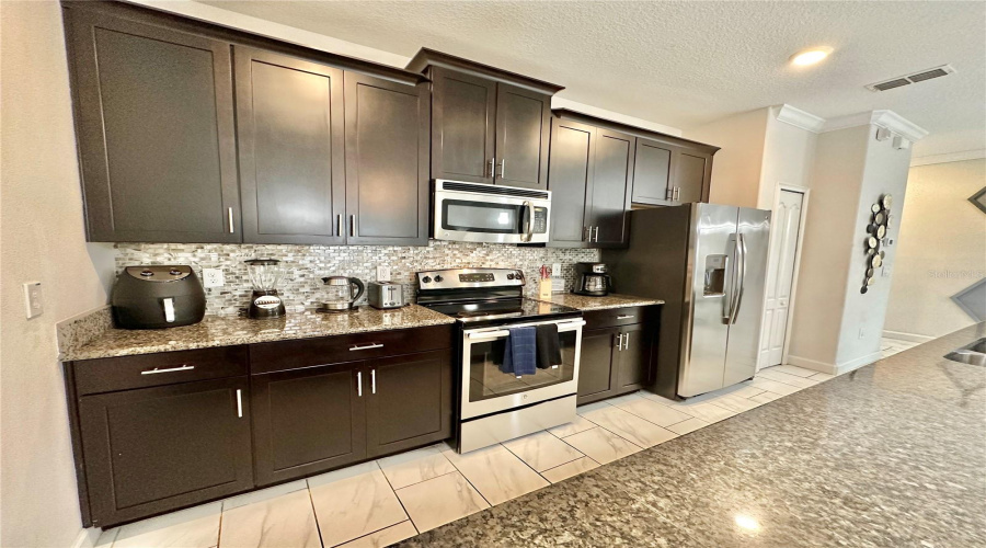 Kissimmee, Florida 34746, 4 Bedrooms Bedrooms, ,3 Bathroomsbathrooms,Residential,For Sale,Clock Tower,Mfro6221686