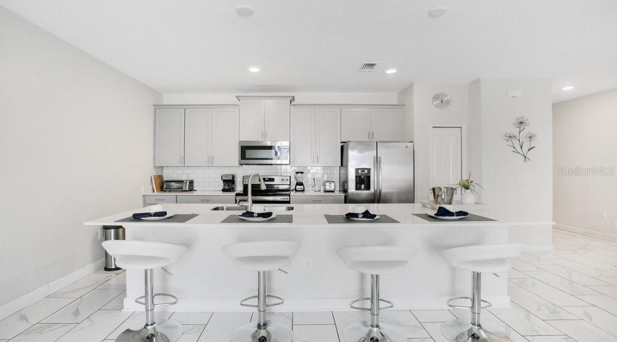Davenport, Florida 33896, 4 Bedrooms Bedrooms, ,3 Bathroomsbathrooms,Residential,For Sale,Plunker,Mfro6218700