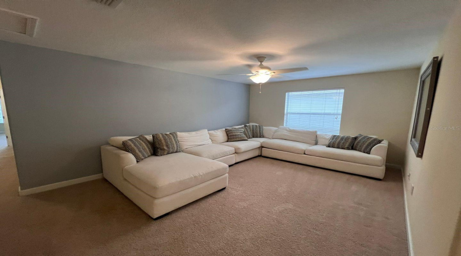 Kissimmee, Florida 34747, 6 Bedrooms Bedrooms, ,5 Bathroomsbathrooms,Residential,For Sale,Majesty Palm,Mfro6221368