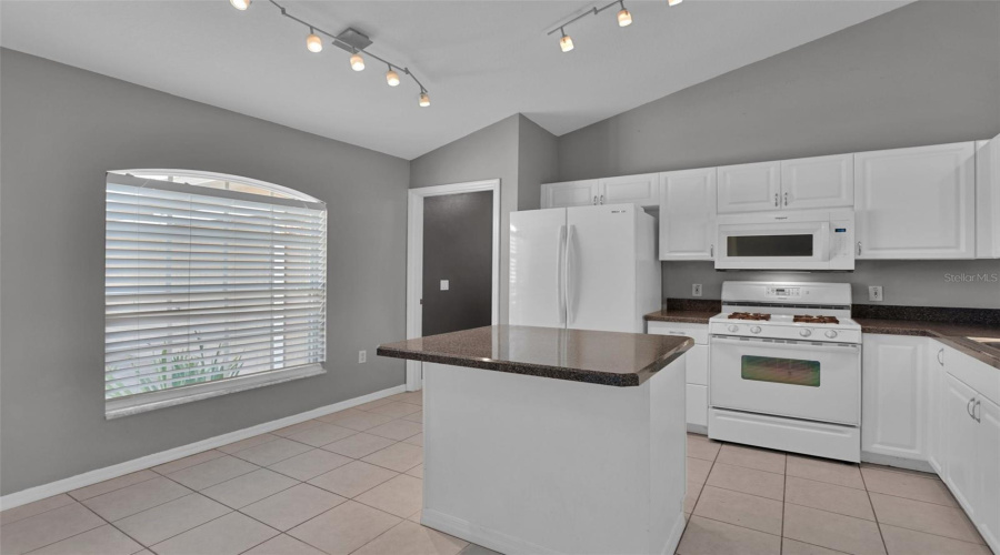 Davenport, Florida 33897, 3 Bedrooms Bedrooms, ,2 Bathroomsbathrooms,Residential,For Sale,Dolcetto,Mfro6223254