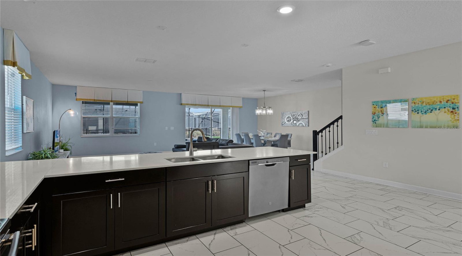 Kissimmee, Florida 34746, 9 Bedrooms Bedrooms, ,5 Bathroomsbathrooms,Residential,For Sale,Target Blvd,Mfro6223640