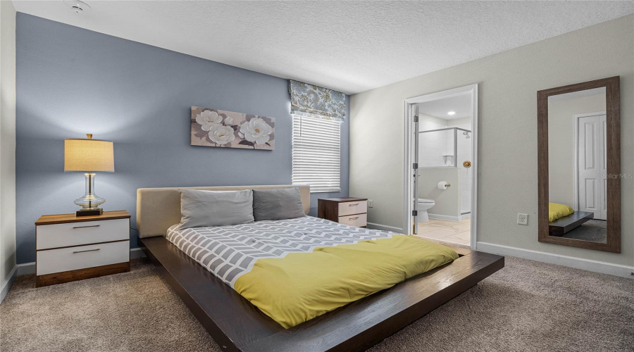 Kissimmee, Florida 34746, 9 Bedrooms Bedrooms, ,5 Bathroomsbathrooms,Residential,For Sale,Target Blvd,Mfro6223640