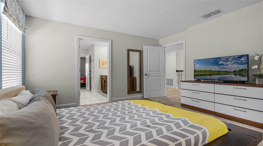 Kissimmee, Florida 34746, 9 Bedrooms Bedrooms, ,5 Bathroomsbathrooms,Residential,For Sale,Target Blvd,Mfro6223640